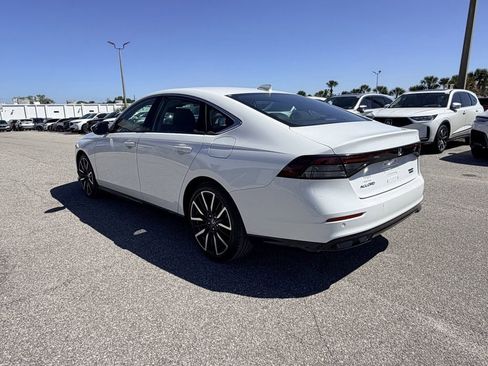 Used 2025 Honda Accord Touring image 6