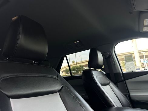 Certified 2022 Ford Explorer XLT w/ Equipment Group 202A image 17