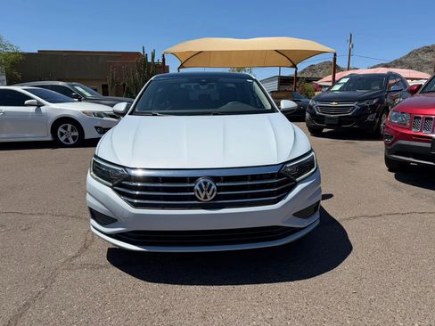 Used 2019 Volkswagen Jetta SEL FWD image 2