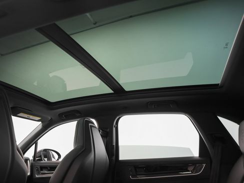 New 2026 Porsche Cayenne S image 52