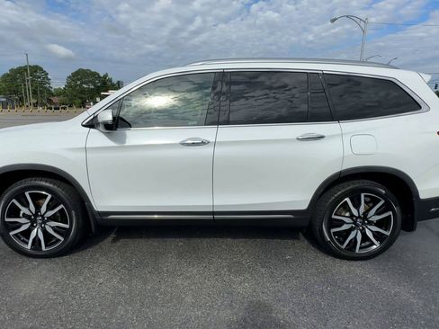 Used 2020 Honda Pilot Touring image 5