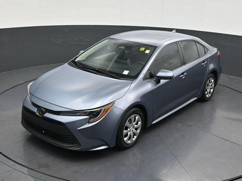 Used 2023 Toyota Corolla LE FWD image 15