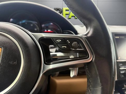 Used 2016 Porsche Cayenne AWD/4WD image 28