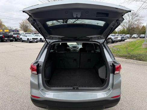 Used 2023 Chevrolet Equinox LS w/ LS Convenience Package AWD/4WD image 10