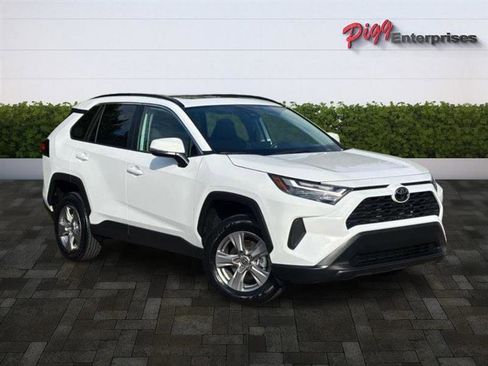 Used 2025 Toyota RAV4 XLE w/ Convenience Package image 56