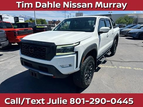 Used 2023 Nissan Frontier PRO-4X w/ Technology Package AWD/4WD image 5