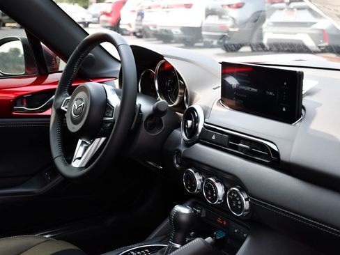 New 2026 MAZDA MX-5 Miata RF Grand Touring RWD image 26