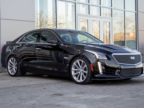 Used 2016 Cadillac CTS V image 3