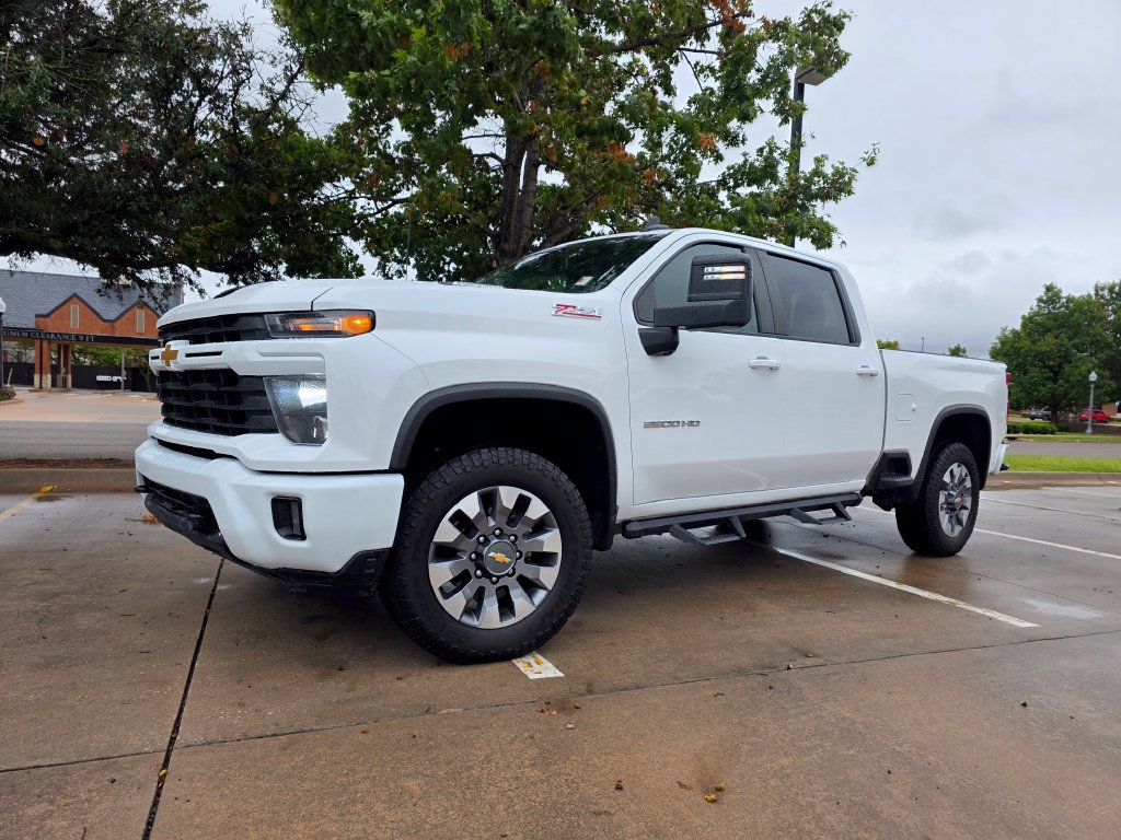 Used 2024 Chevrolet Silverado 3500 LT w/ Texas Edition AWD/4WD image 8
