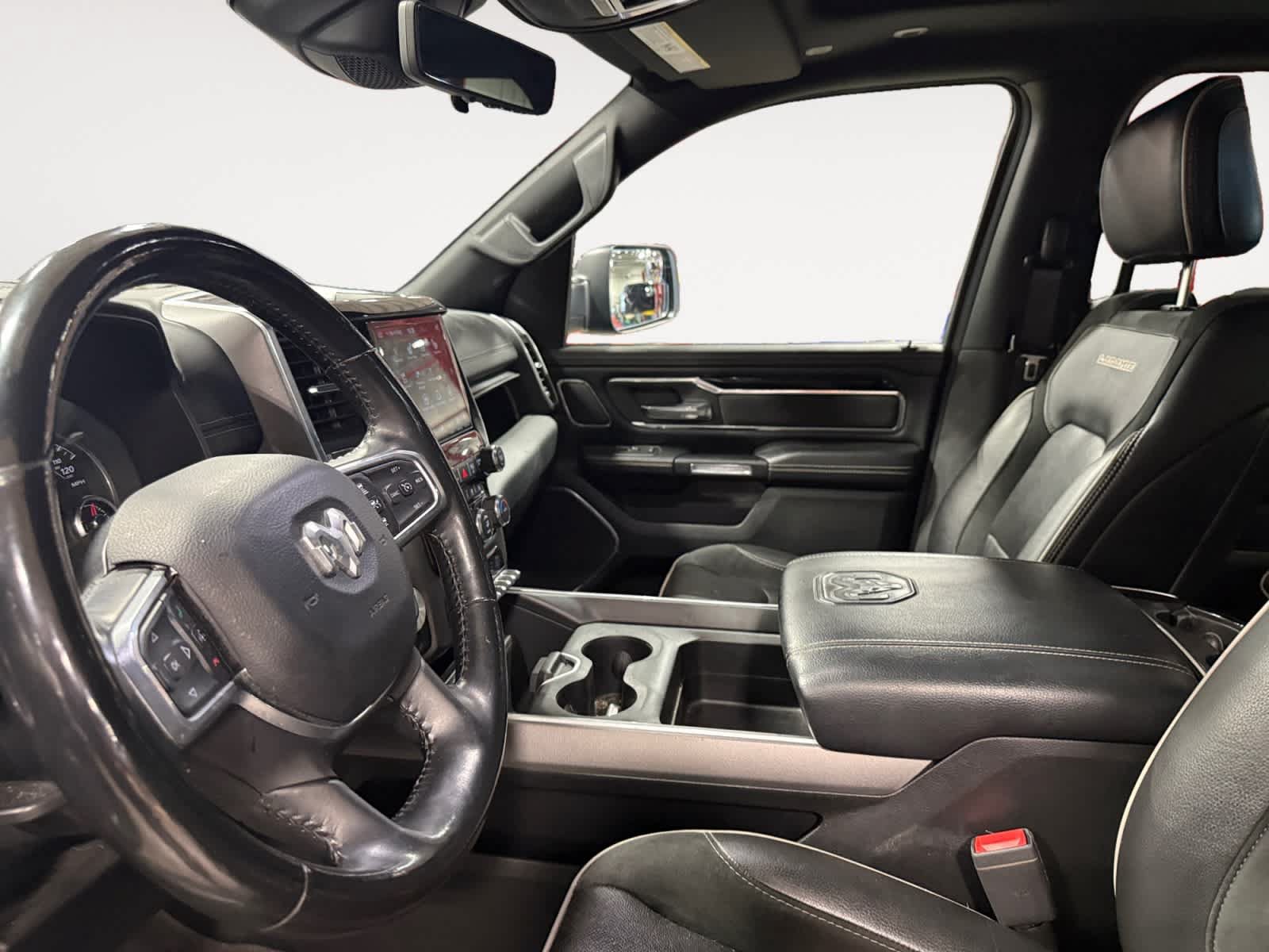 Used 2021 RAM 1500 Laramie AWD/4WD image 10