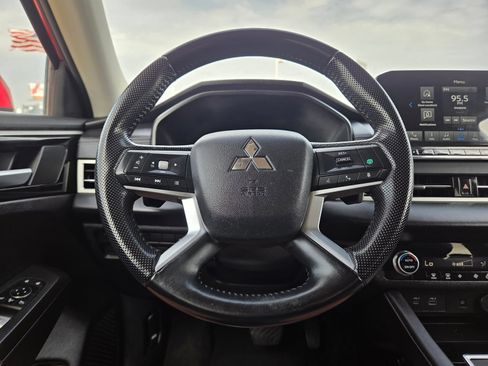 Used 2024 Mitsubishi Outlander SE Black Edition AWD/4WD image 47