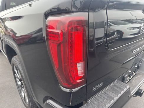 Used 2023 GMC Sierra 1500 Denali w/ Denali Reserve Package AWD/4WD image 23