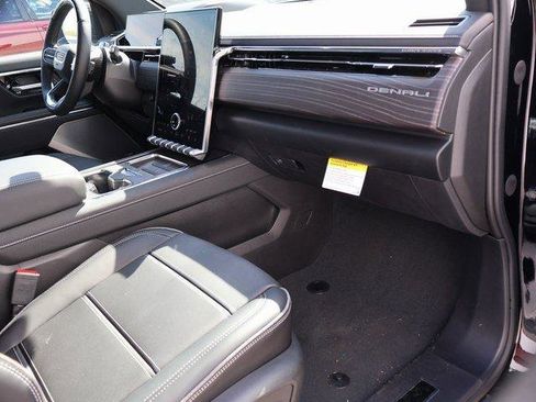 New 2025 GMC Sierra EV Denali image 8