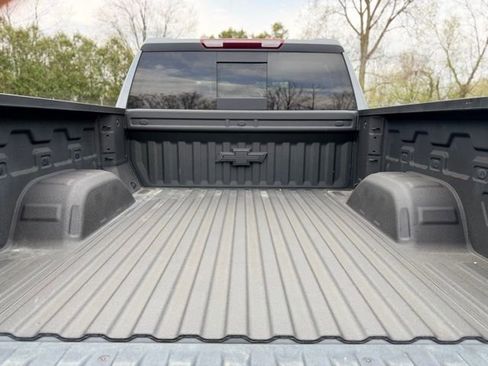 Certified 2024 Chevrolet Silverado 1500 LT AWD/4WD image 25