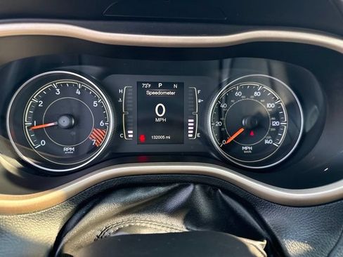 Used 2015 Jeep Cherokee Sport w/ Cold Weather Group AWD/4WD image 14