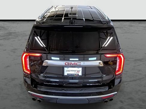 Used 2022 GMC Yukon Denali w/ Denali Ultimate Package AWD/4WD image 3