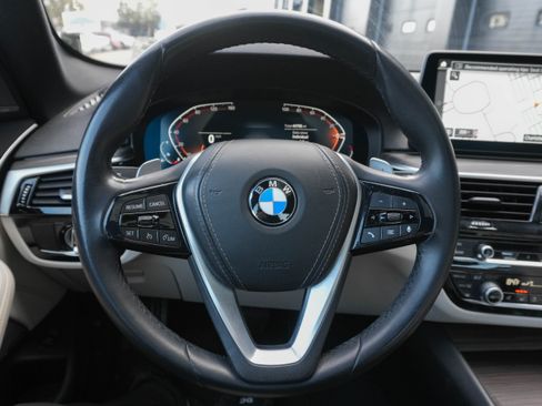 Certified 2023 BMW 540i w/ Premium Package image 17