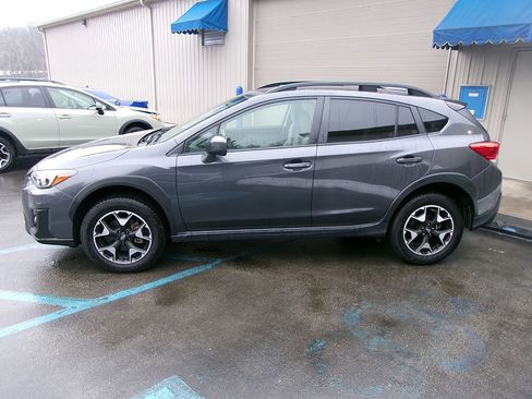 Used 2020 Subaru Crosstrek 2.0i Premium image 2