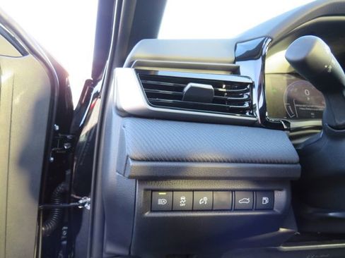 Certified 2026 Toyota Camry SE image 32