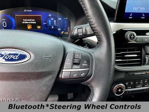 Used 2020 Ford Escape SE Sport FWD image 11