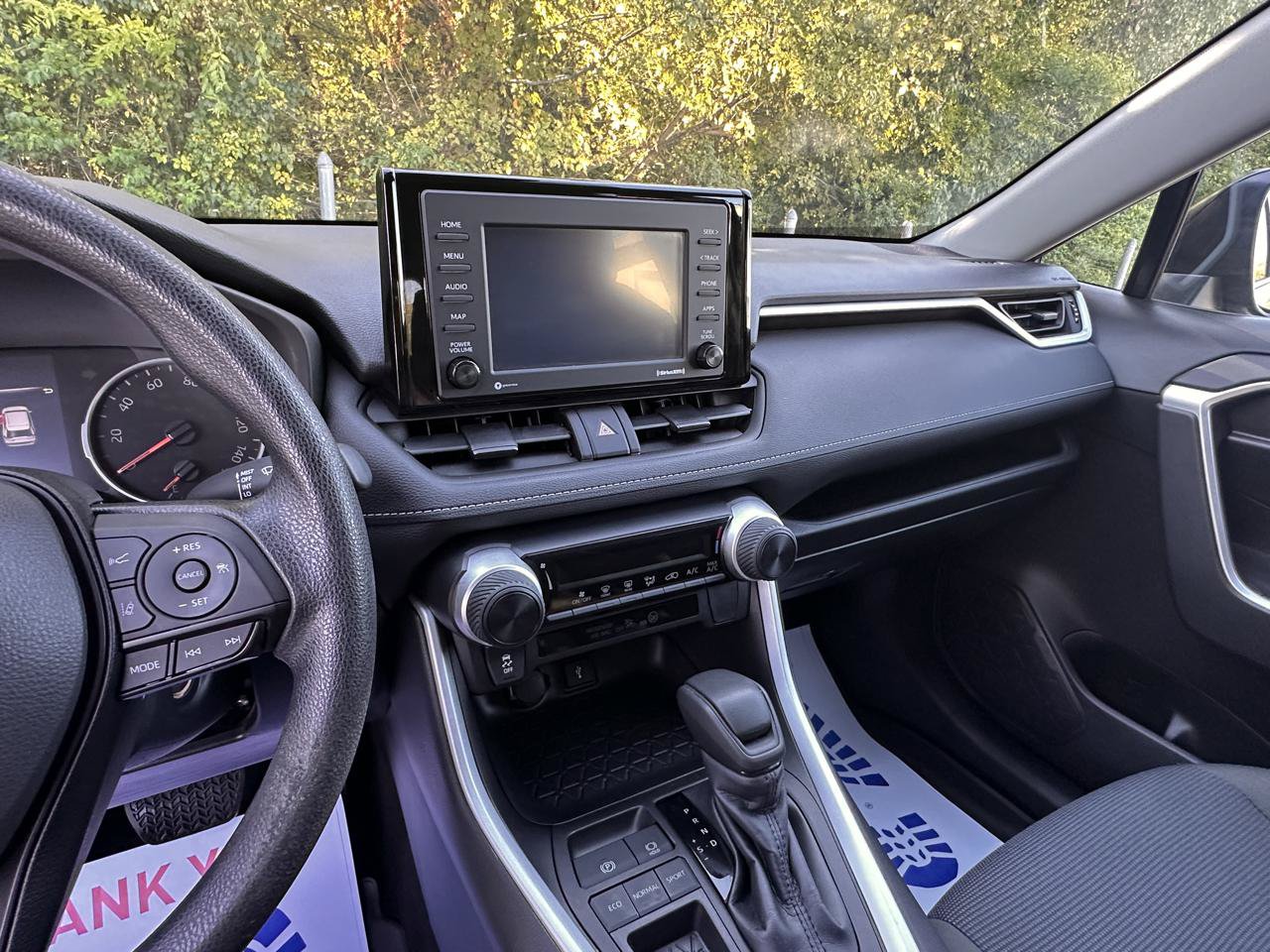 Used 2022 Toyota RAV4 LE FWD image 35
