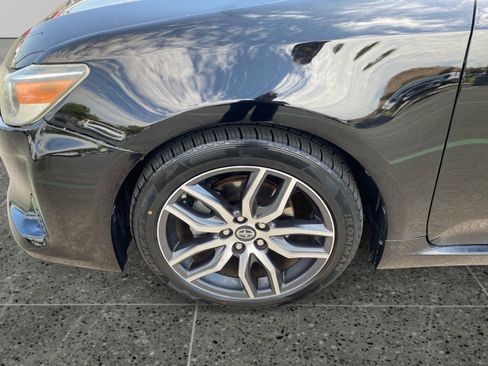 Used 2015 Scion tC FWD image 14