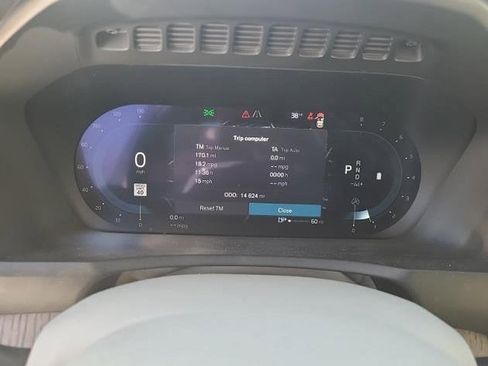 Certified 2024 Volvo XC90 B5 Plus image 9