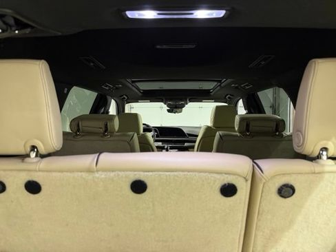 Certified 2024 Cadillac Escalade Premium Luxury w/ Performance Package AWD/4WD image 10