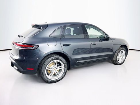 New 2026 Porsche Macan Base image 9