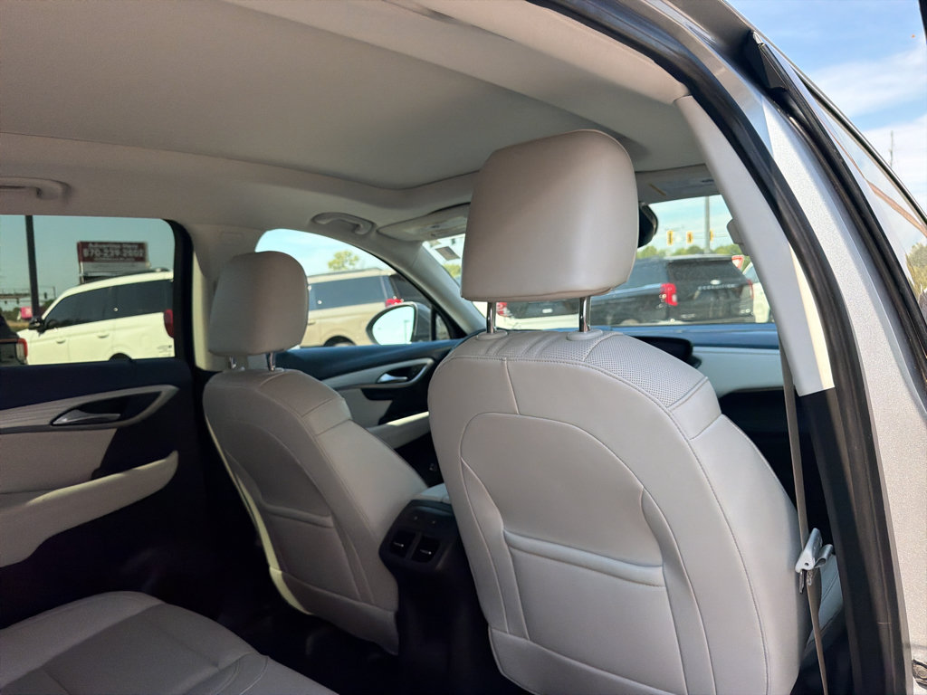 Used 2025 Buick Envision Avenir AWD/4WD image 18