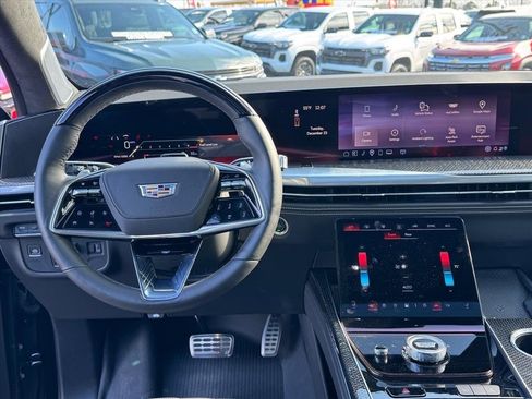 Used 2025 Cadillac Escalade V image 19
