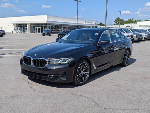 Used 2022 BMW 530i w/ Premium Package RWD image 7