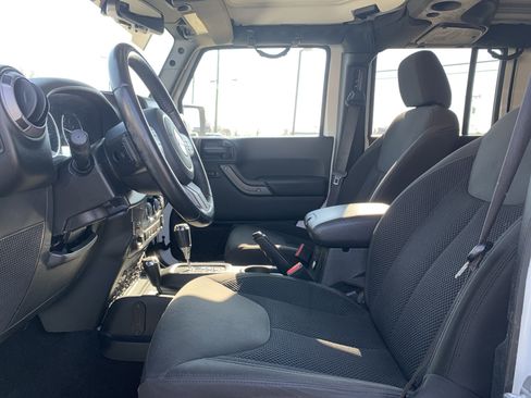 Used 2017 Jeep Wrangler Unlimited Sport image 16