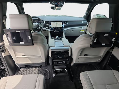 New 2026 Jeep Grand Wagoneer L Limited AWD/4WD image 35