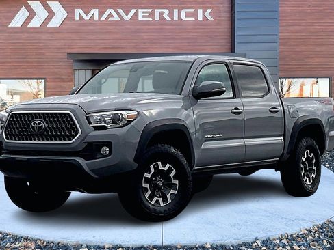 Used 2019 Toyota Tacoma TRD Off-Road image 3