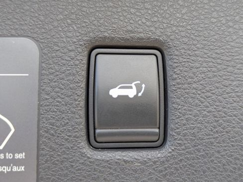 Used 2020 INFINITI QX50 Luxe w/ Navigation Package FWD image 13