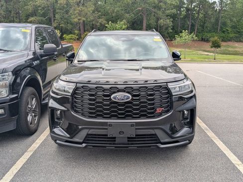 Certified 2025 Ford Explorer ST AWD/4WD image 2