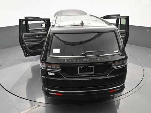 Used 2024 Jeep Grand Wagoneer L Series II w/ Quick Order Packagew 28T image 71