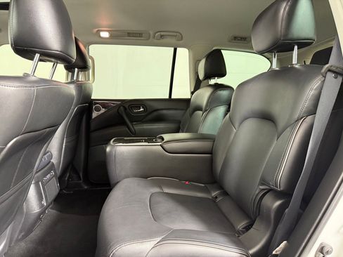 Used 2022 INFINITI QX80 Luxe w/ Cargo Package RWD image 15