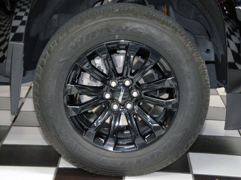 Used 2022 GMC Canyon Elevation w/ Trailering Package RWD image 16