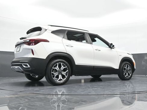 Used 2023 Kia Seltos EX image 64