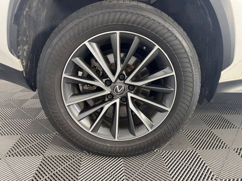 Used 2024 Lexus NX 250 FWD w/ Towing Package (2000 Lbs) image 13