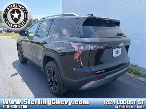 Used 2025 Chevrolet Equinox LT w/ Convenience Package II FWD image 3