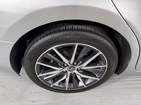 Used 2024 Toyota Camry XLE FWD image 10