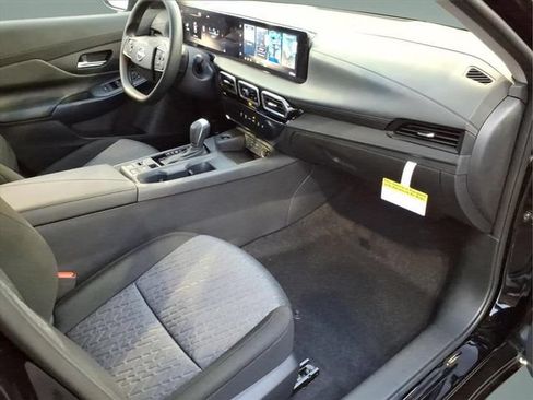 Certified 2026 Nissan Sentra SV w/ Floor Mat Package FWD image 21