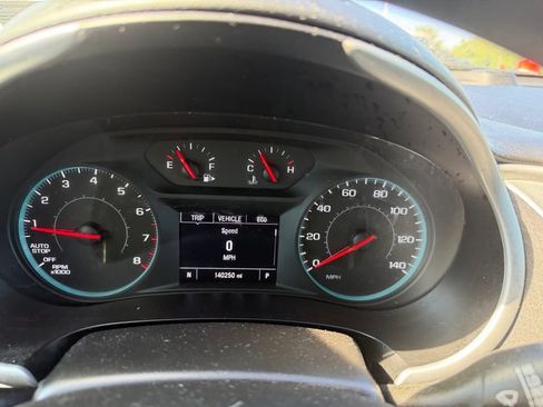 Used 2022 Chevrolet Malibu LT FWD image 22