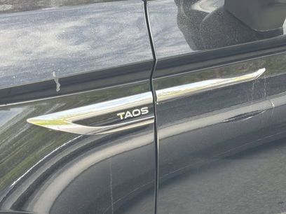 Used 2022 Volkswagen Taos SE