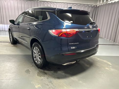 Used 2023 Buick Enclave Essence w/ Sound and Sites Package image 5