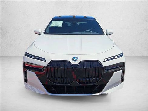 New 2026 BMW i7 xDrive60 AWD/4WD image 6