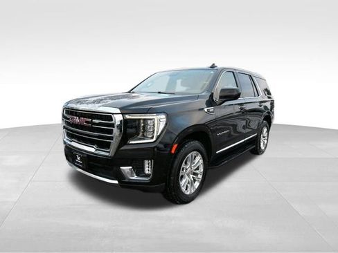 Used 2024 GMC Yukon SLT AWD/4WD image 2